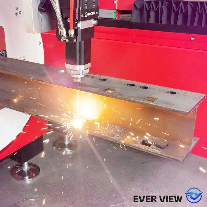Laser ebaketa-makinek edukiontzien tratamendua ahalbidetzen dute; EVER VIEW-ek edukiontzien osagaien eraginkortasun handiko ebaketa lortzen du